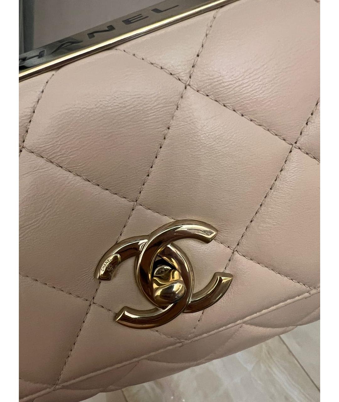 CHANEL Бежевая кожаная сумка через плечо, фото 4