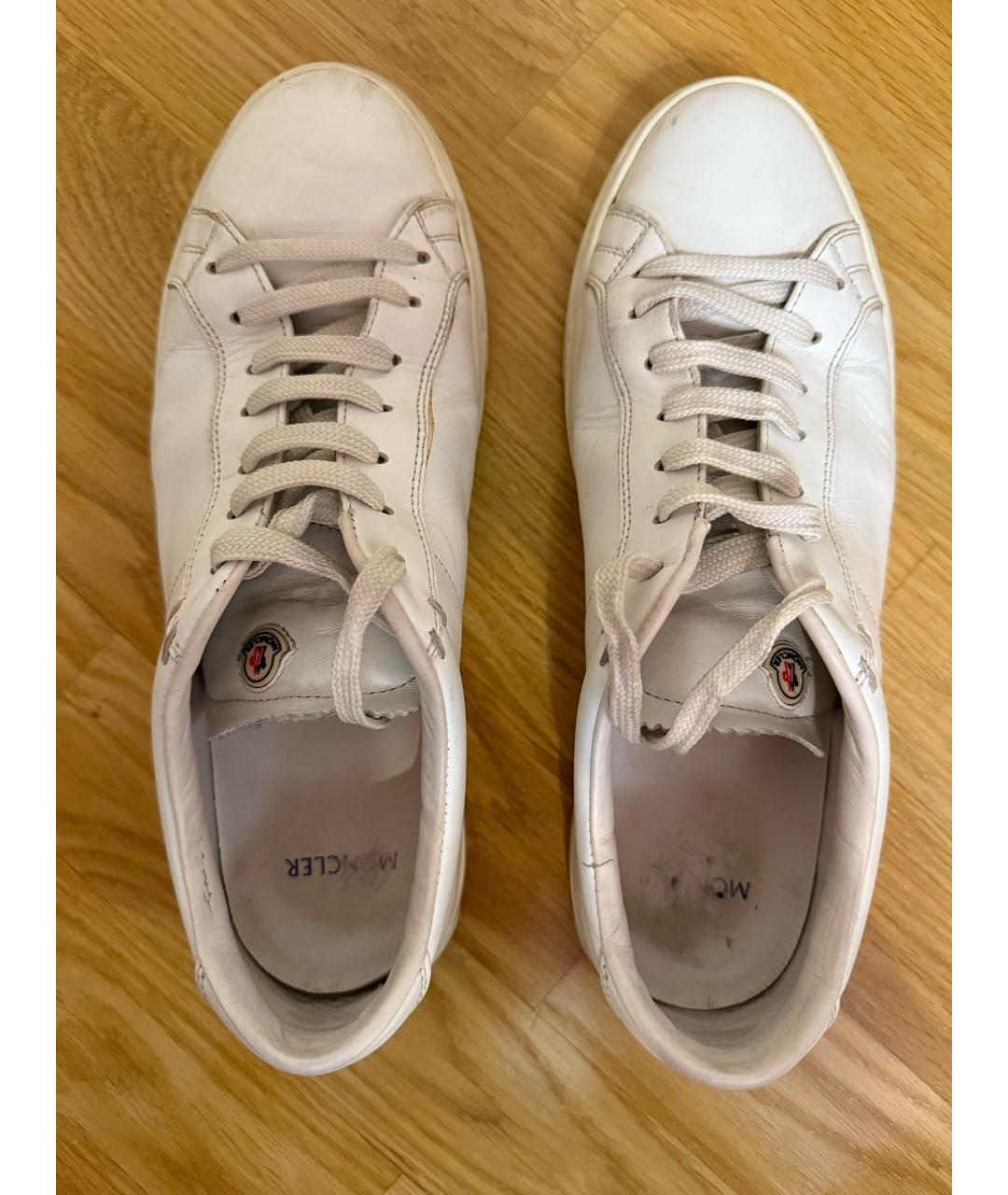 MONCLER Белые кожаные низкие кроссовки / кеды, фото 3
