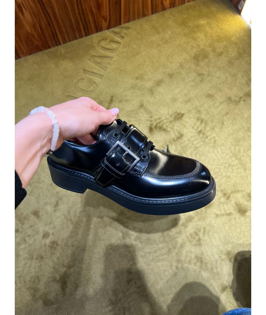 PRADA Черные брогги и оксфорды из лакированной кожи, фото 4