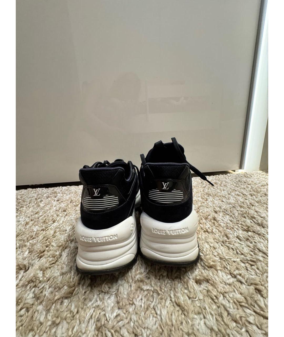 LOUIS VUITTON Черные замшевые кроссовки, фото 4
