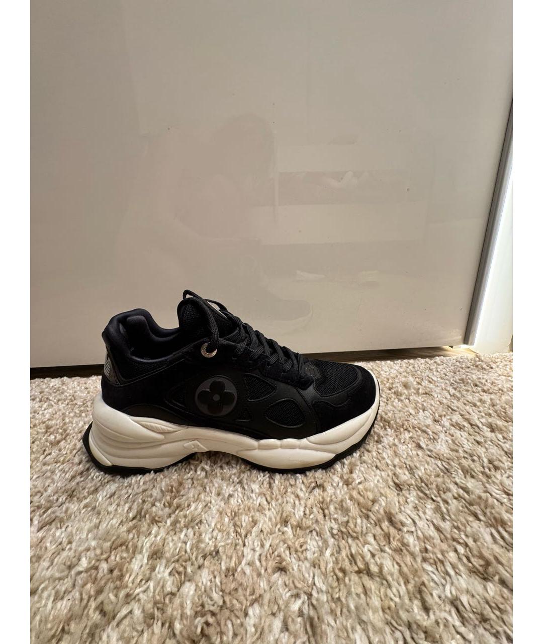 LOUIS VUITTON Черные замшевые кроссовки, фото 9
