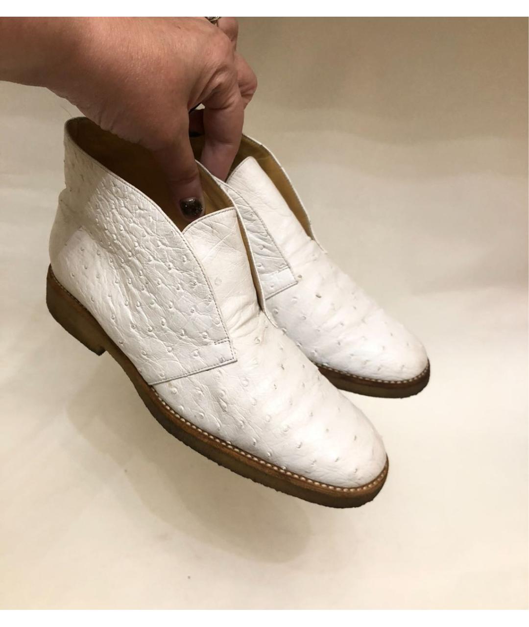 CELINE Белые ботильоны из экзотической кожи, фото 5
