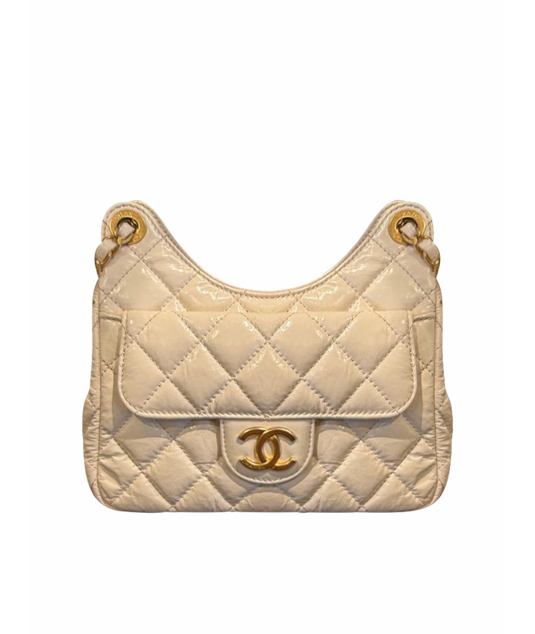 CHANEL Белая сумка через плечо из лакированной кожи, фото 1