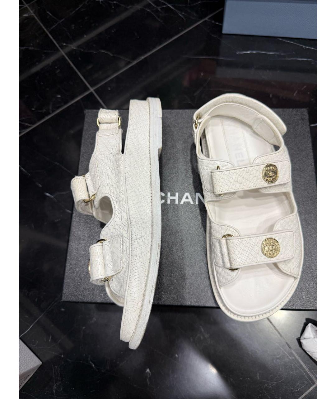 CHANEL Белые кожаные сандалии, фото 9