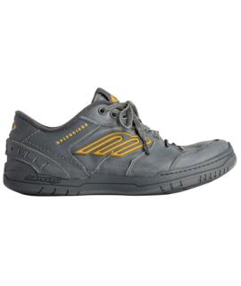 BALENCIAGA Низкие кроссовки / кеды