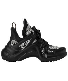 LOUIS VUITTON Кроссовки