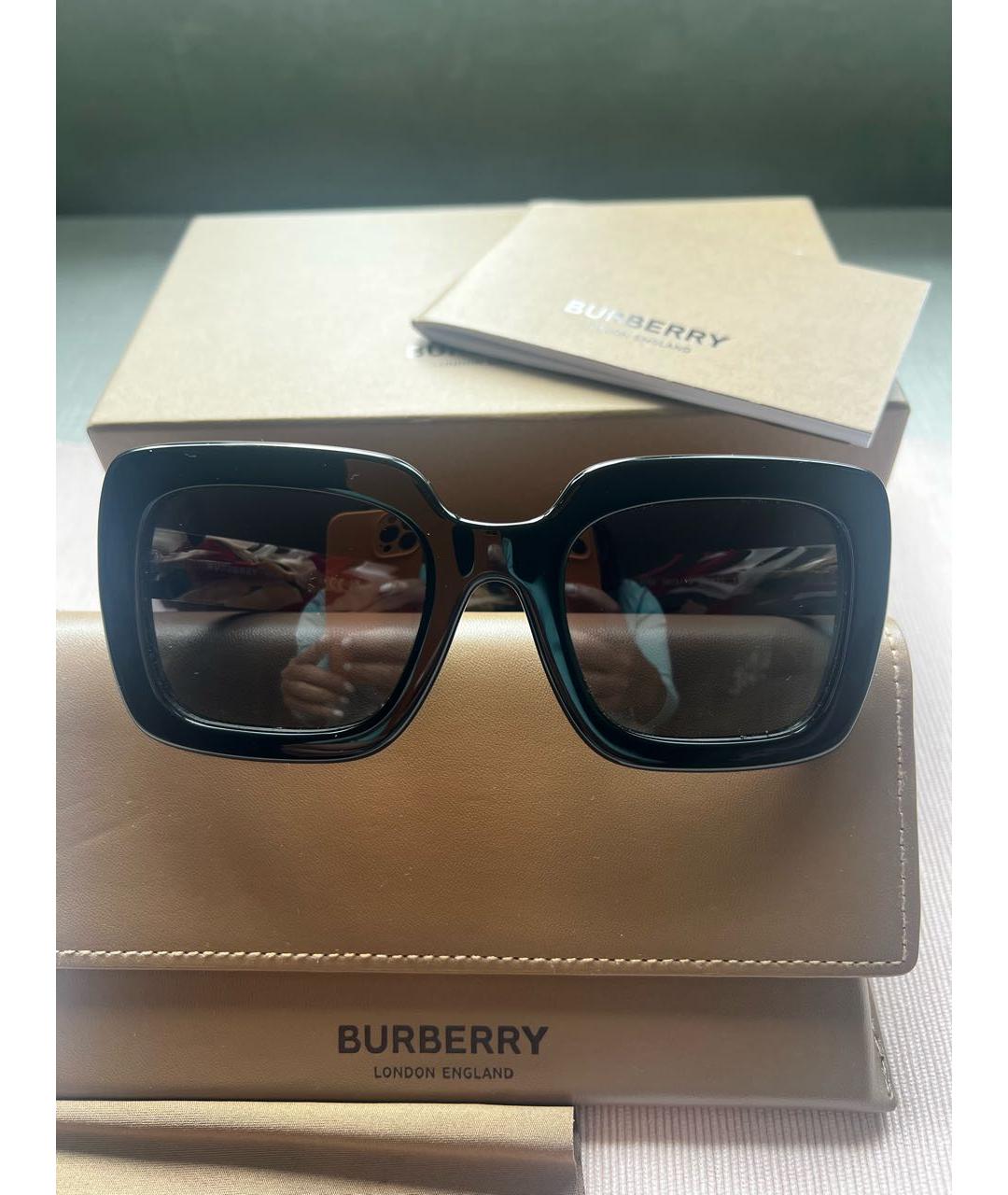 BURBERRY Черные пластиковые солнцезащитные очки, фото 9
