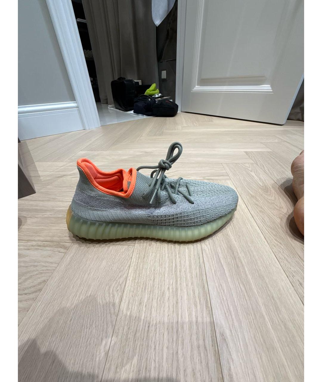 YEEZY Серые резиновые низкие кроссовки / кеды, фото 6