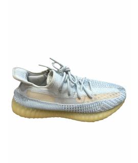YEEZY Низкие кроссовки / кеды