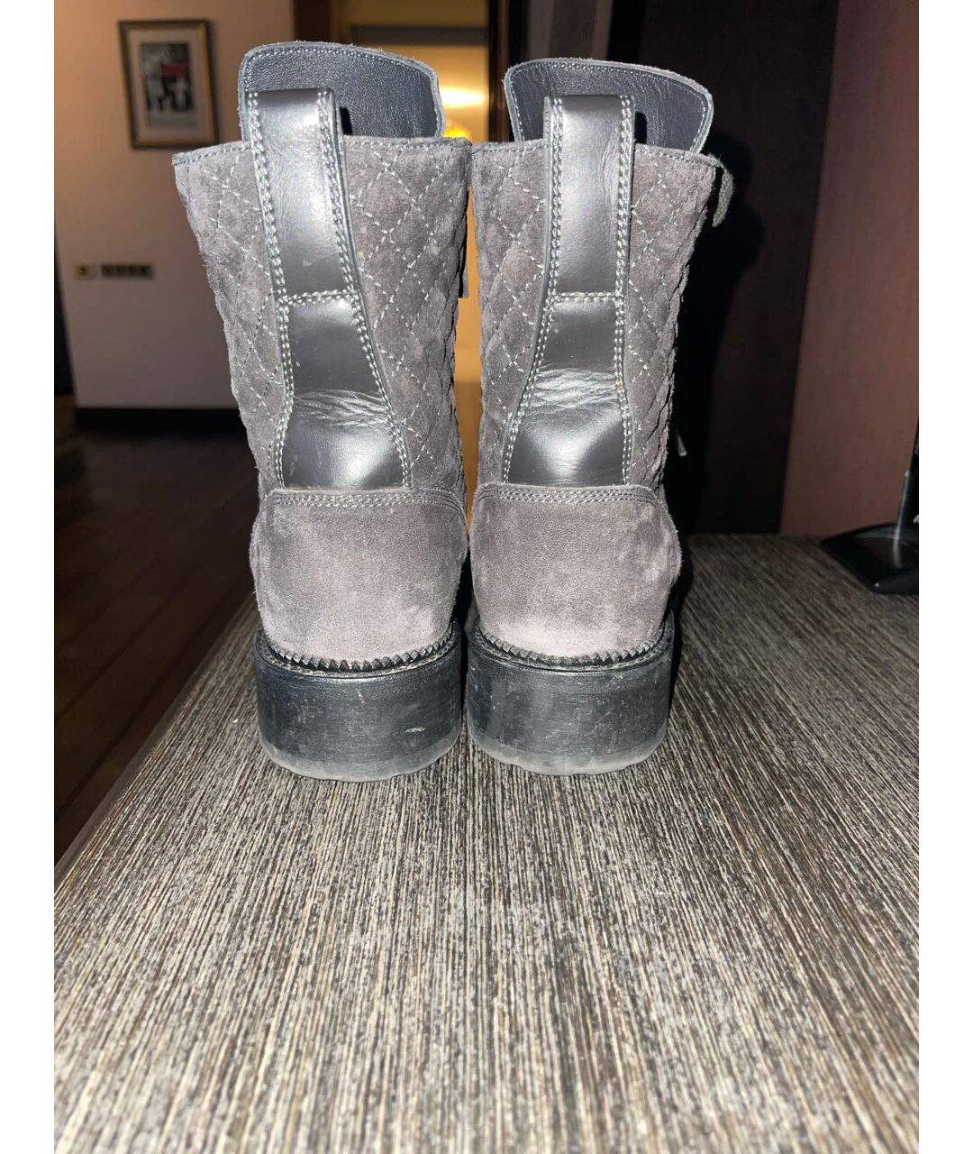 CHANEL Коричневые замшевые ботинки, фото 4