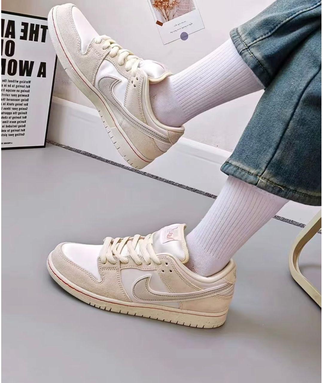 NIKE Бежевые замшевые кроссовки, фото 4