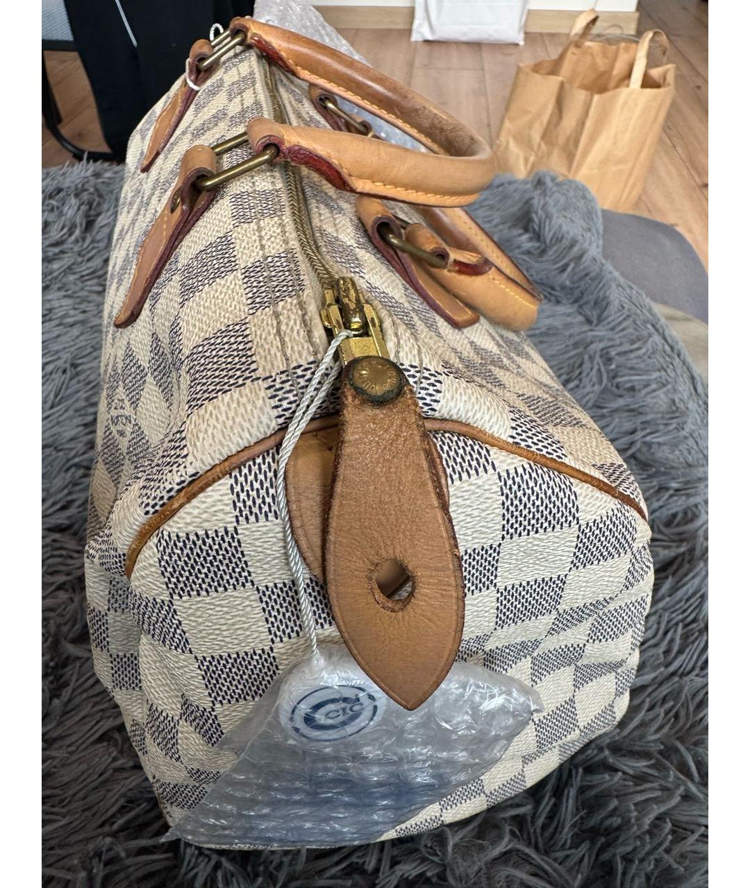 LOUIS VUITTON Белая кожаная сумка с короткими ручками, фото 5