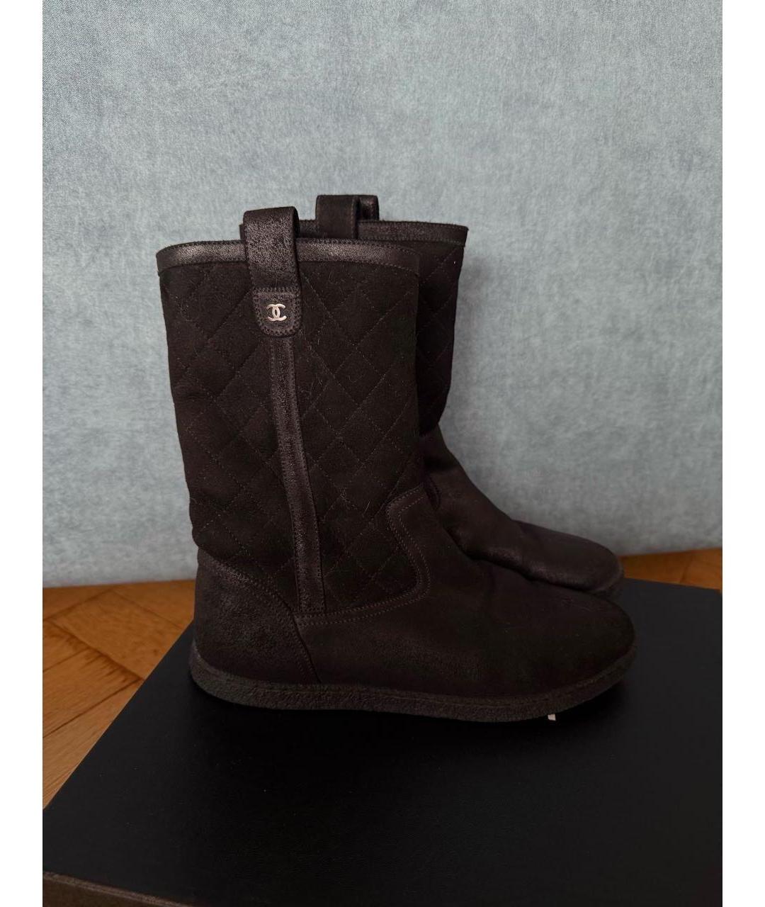 CHANEL Черные замшевые сапоги, фото 8