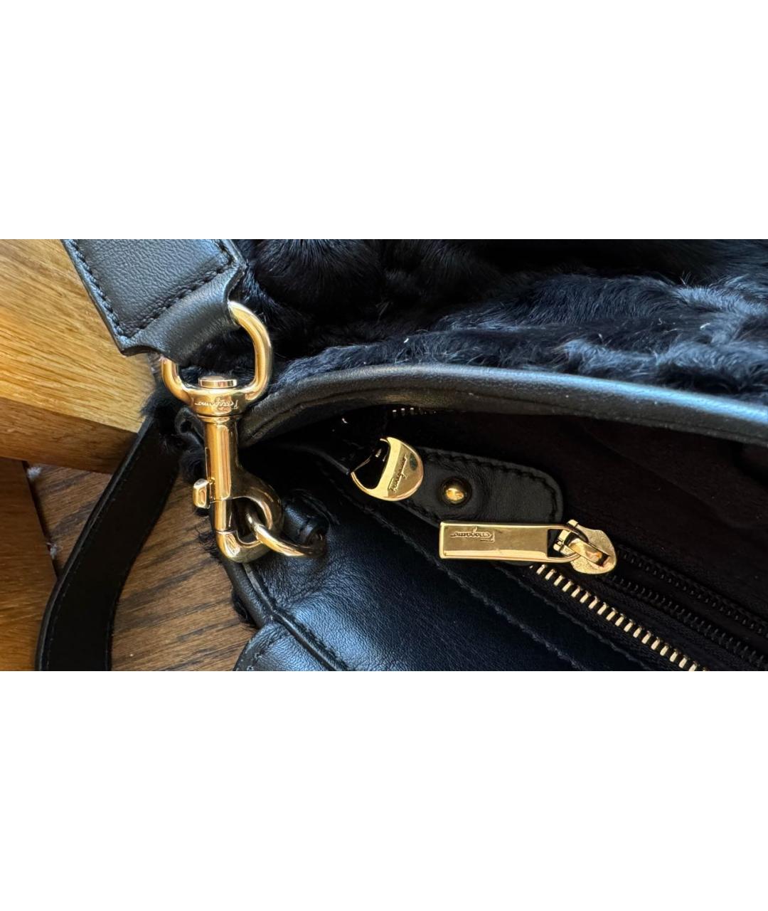 FERRAGAMO Черная меховая сумка с короткими ручками, фото 7