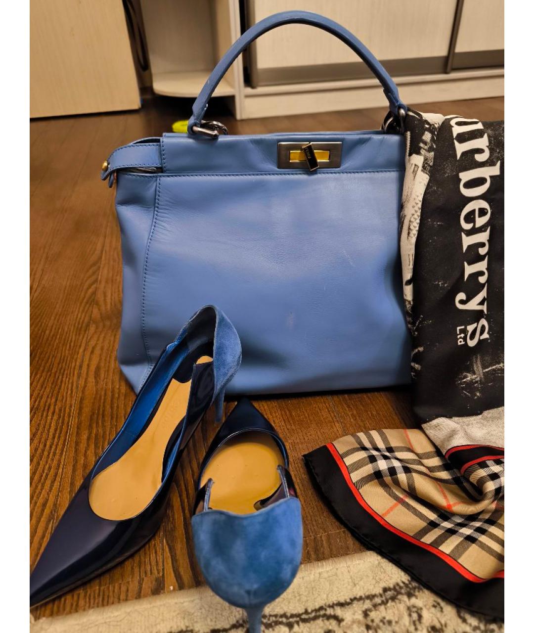 FENDI Голубая кожаная сумка с короткими ручками, фото 6