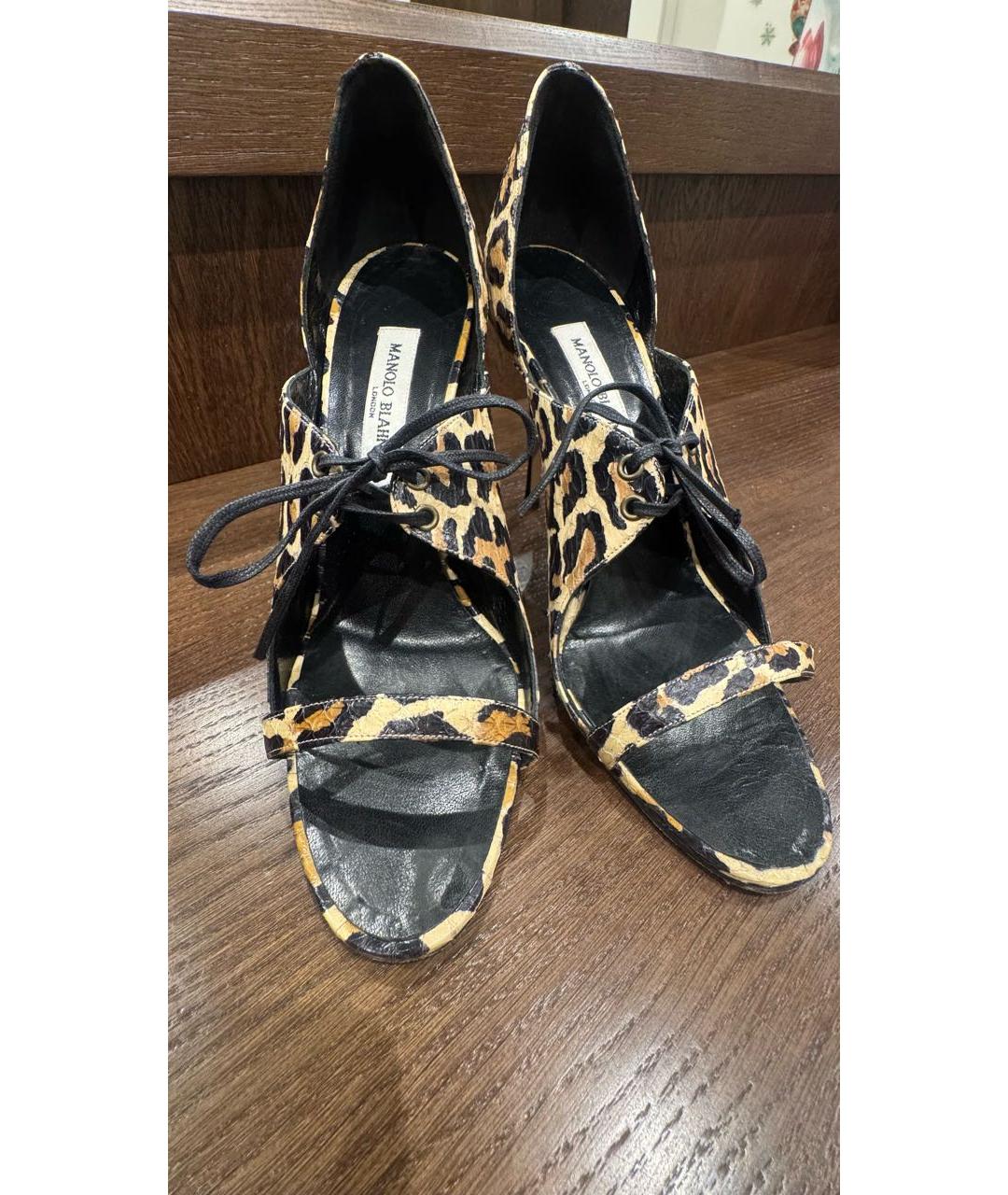 MANOLO BLAHNIK Босоножки из экзотической кожи, фото 2