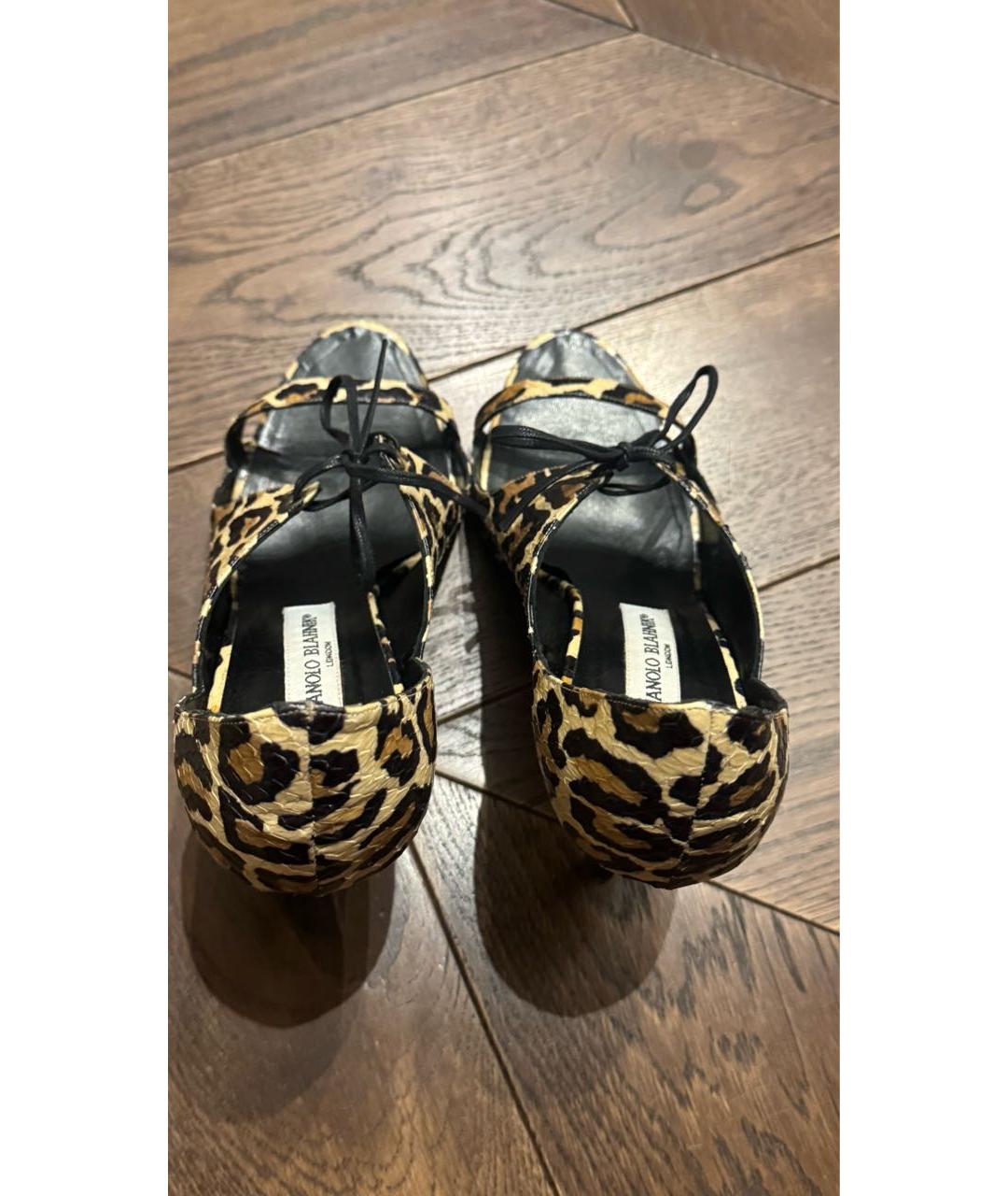 MANOLO BLAHNIK Босоножки из экзотической кожи, фото 3