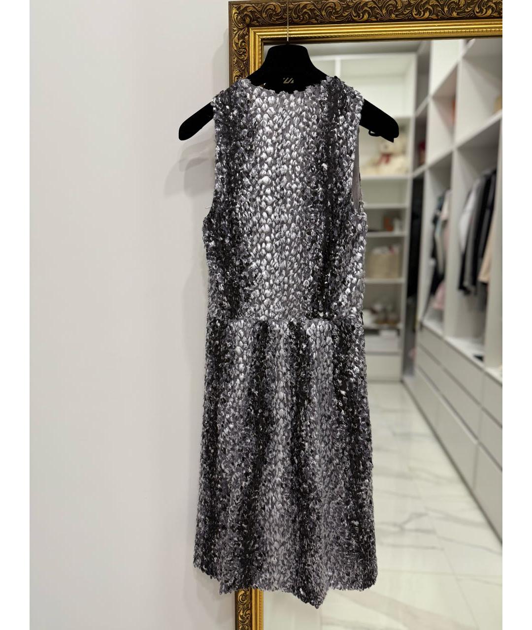 BALENCIAGA Серое шелковое коктейльное платье, фото 3