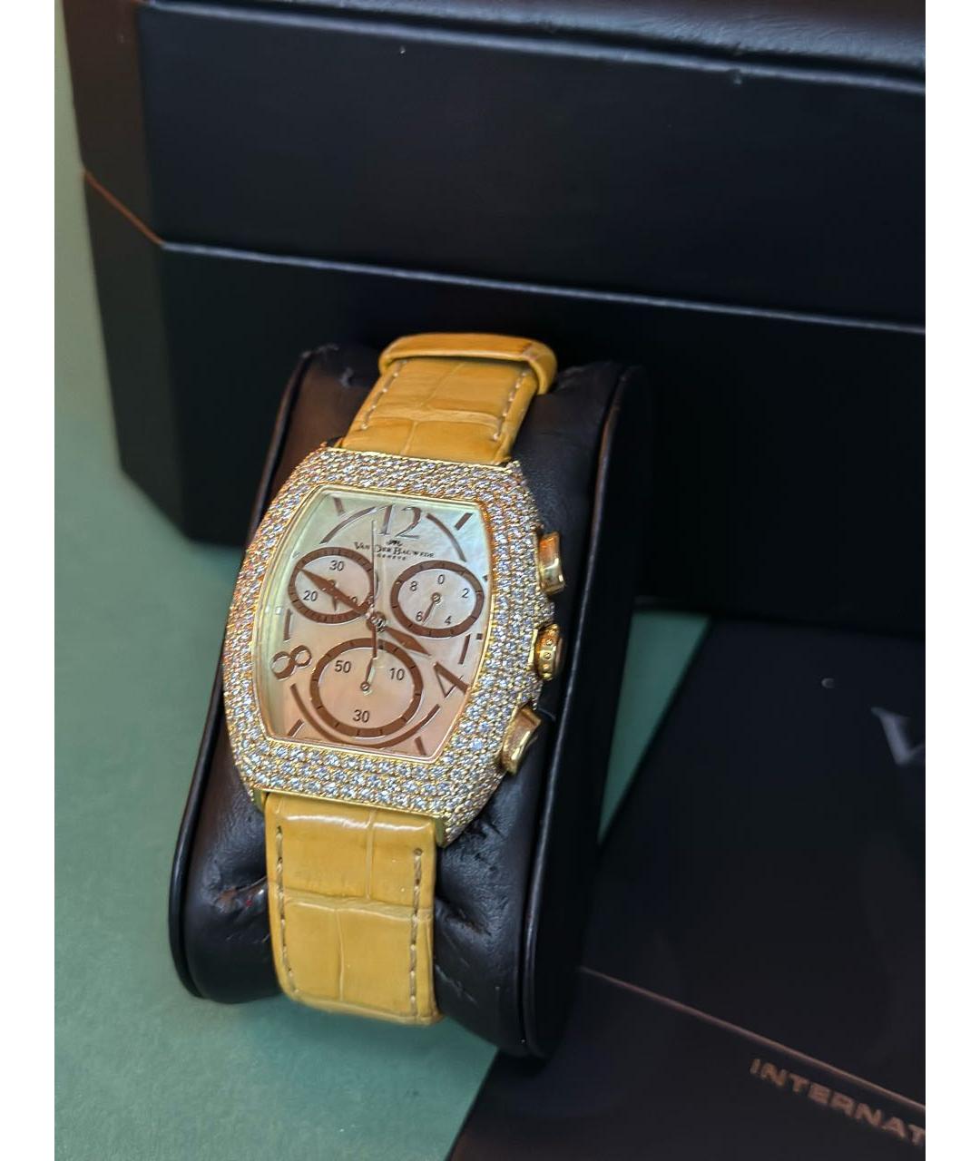 Van Der Bauwede Stall Diamond Желтые часы из желтого золота, фото 3