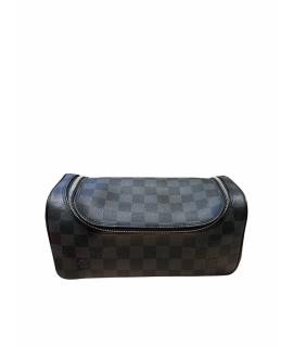 LOUIS VUITTON Дорожная и спортивная сумка