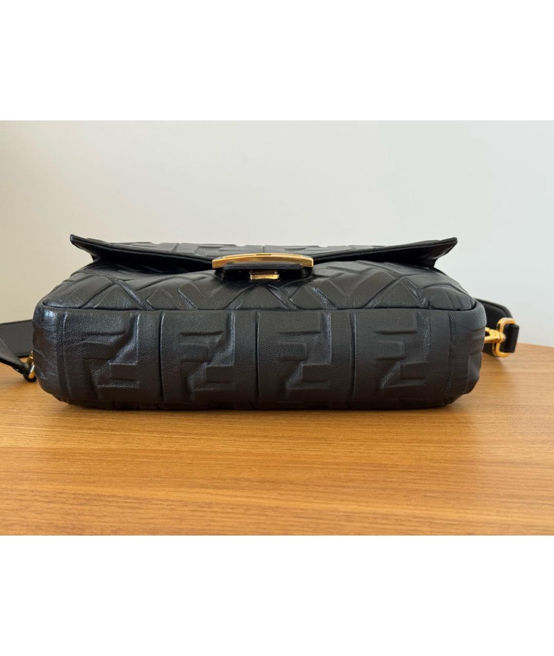 FENDI Черная кожаная сумка с короткими ручками, фото 8
