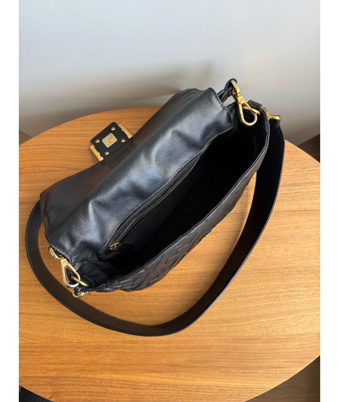 FENDI Черная кожаная сумка с короткими ручками, фото 3