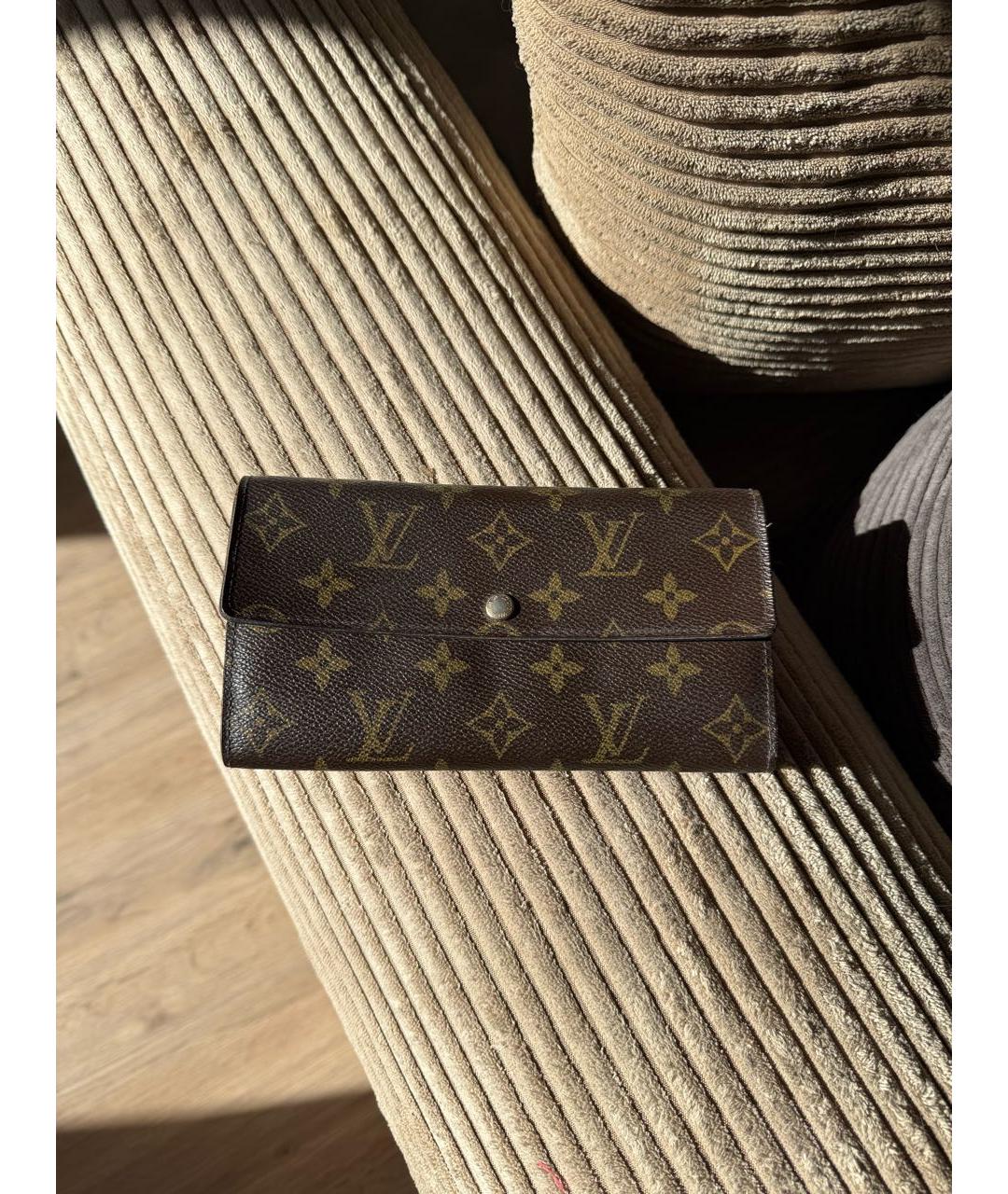 LOUIS VUITTON Коричневый кошелек, фото 6