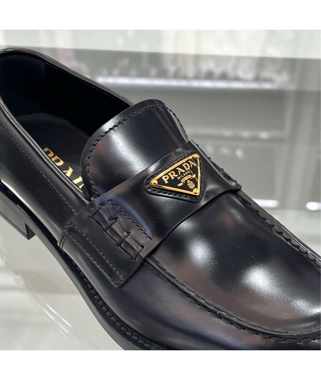 PRADA Черные кожаные лоферы, фото 3