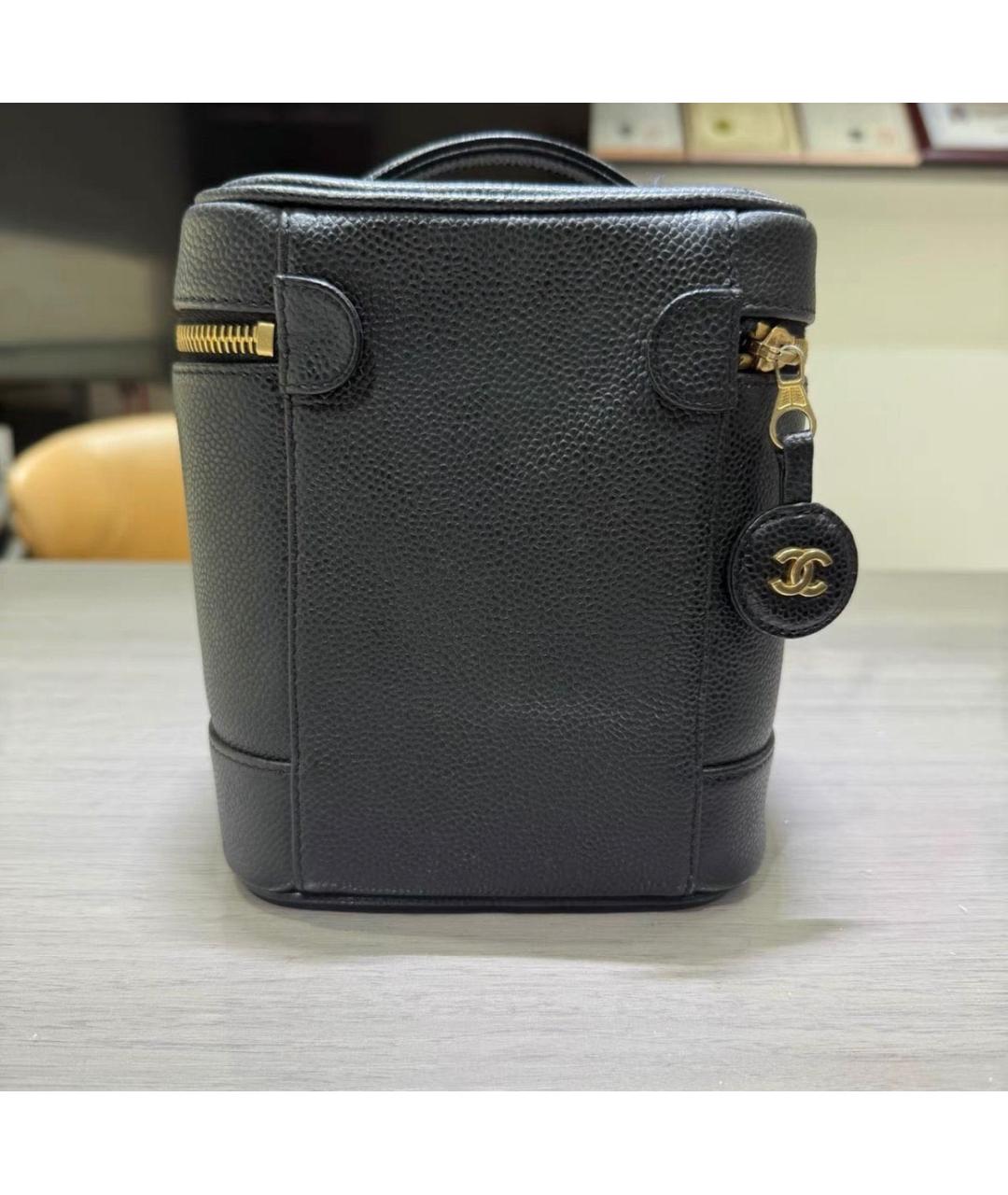 CHANEL Черная кожаная сумка с короткими ручками, фото 2
