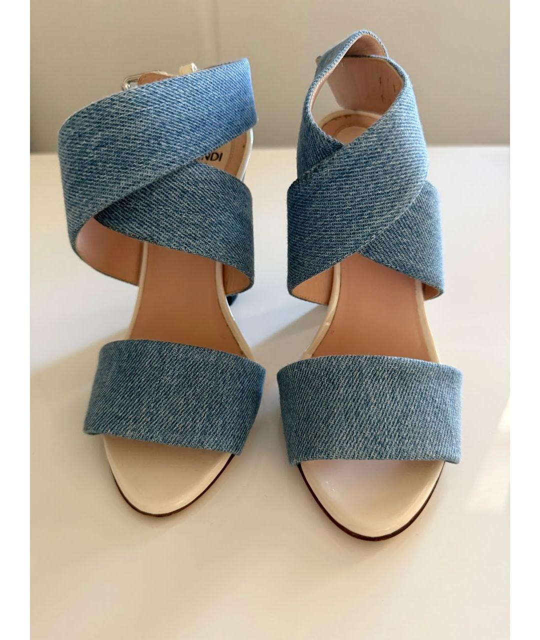 FENDI Голубые босоножки, фото 2