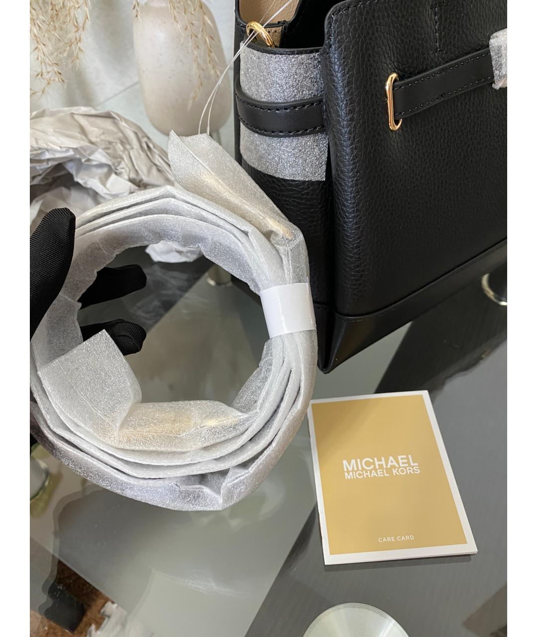 MICHAEL KORS Черная кожаная сумка с короткими ручками, фото 8