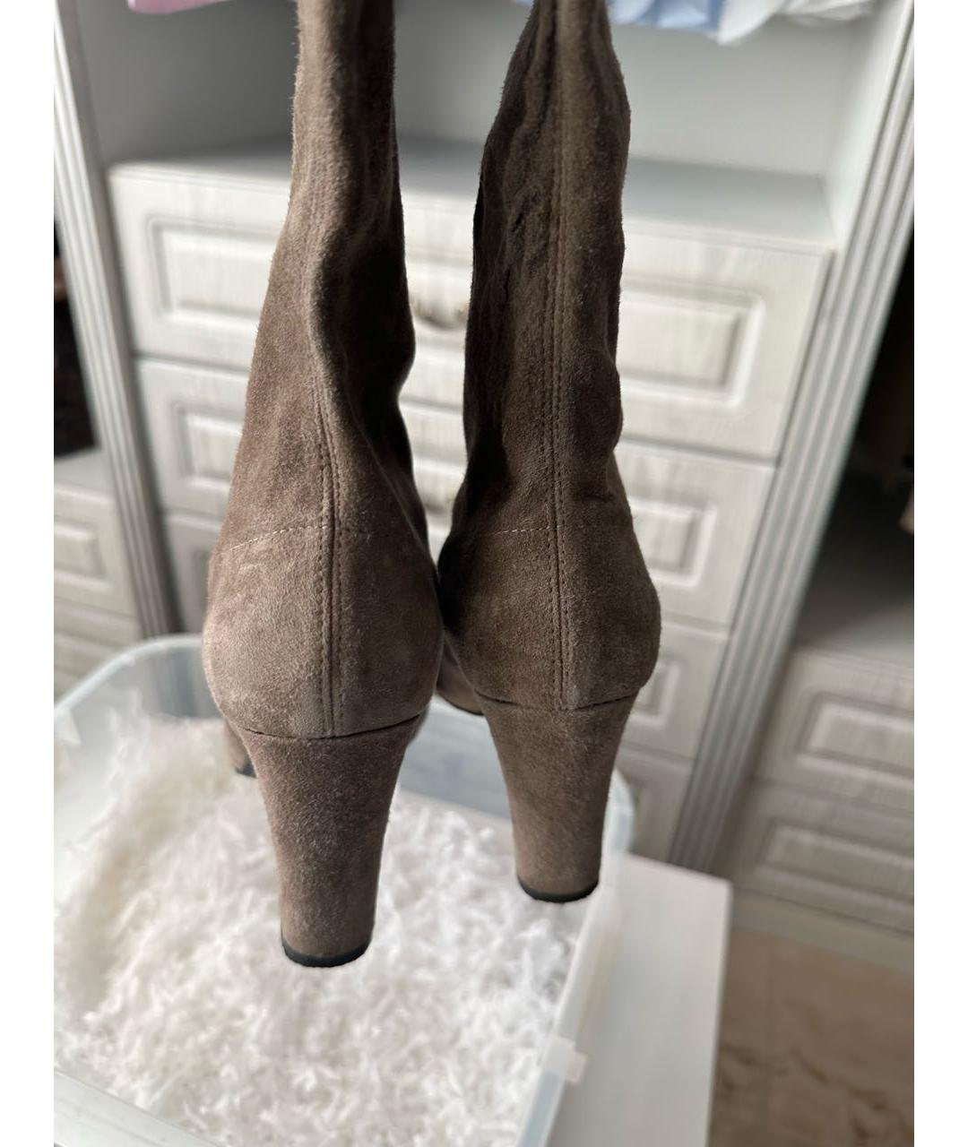 STUART WEITZMAN Коричневые замшевые ботфорты, фото 4