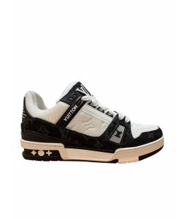 LOUIS VUITTON Низкие кроссовки / кеды