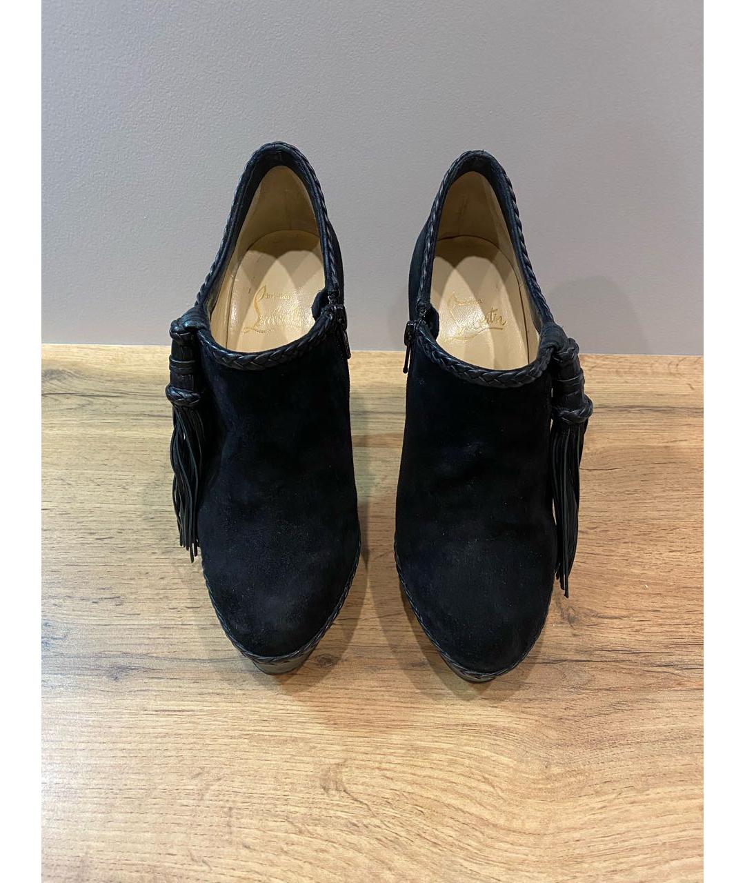 CHRISTIAN LOUBOUTIN Черные замшевые ботильоны, фото 2