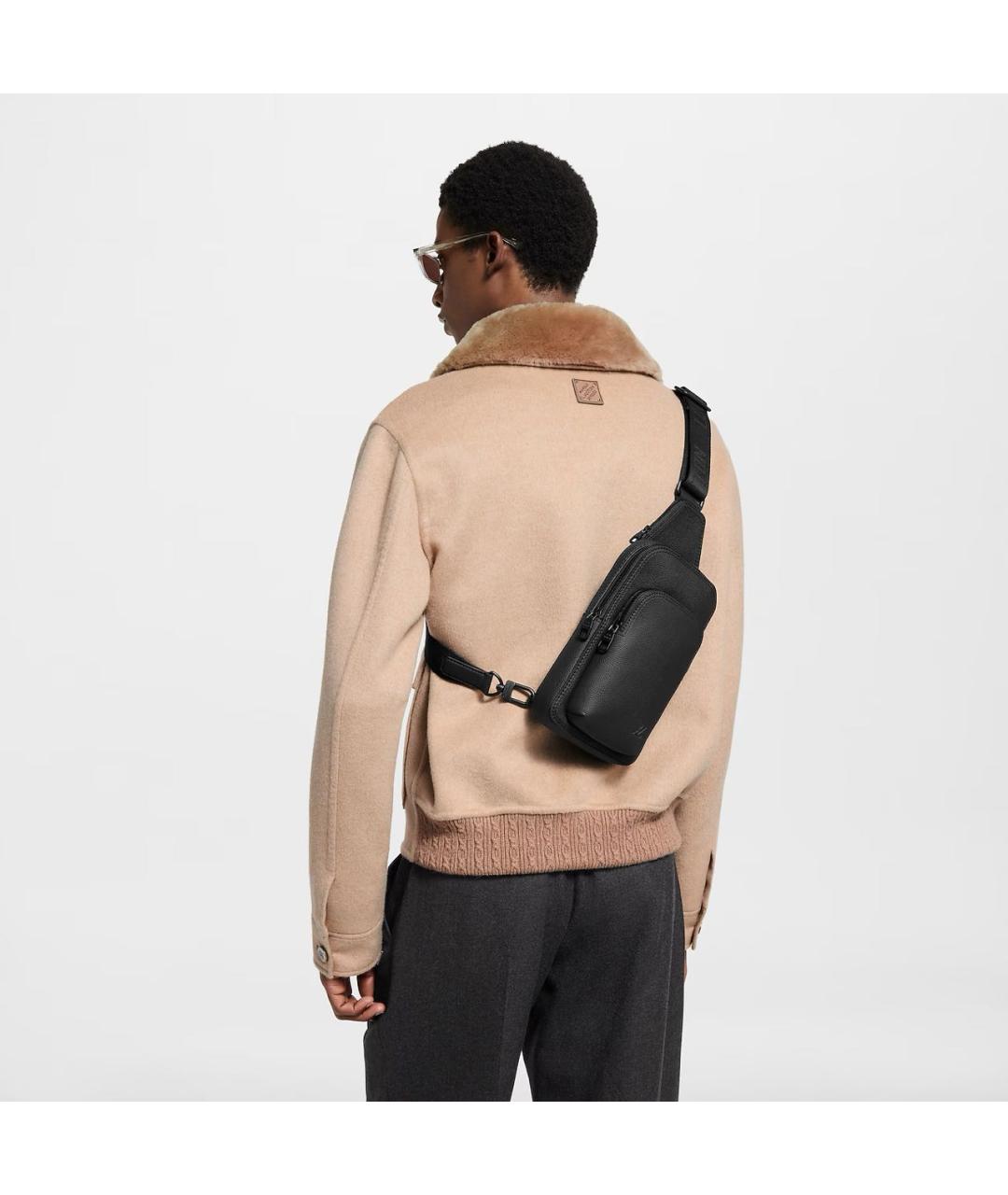 LOUIS VUITTON Черная кожаная барсетка, фото 5