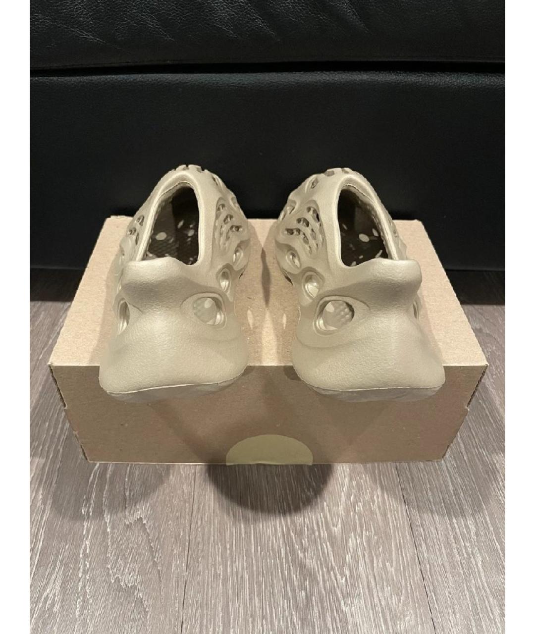ADIDAS YEEZY Резиновые шлепанцы, фото 3