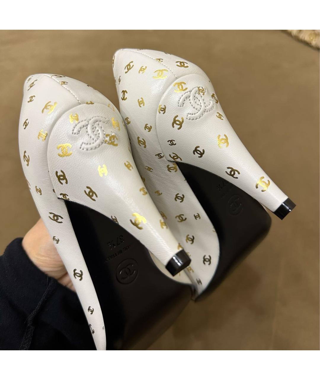 CHANEL Белые кожаные туфли, фото 3