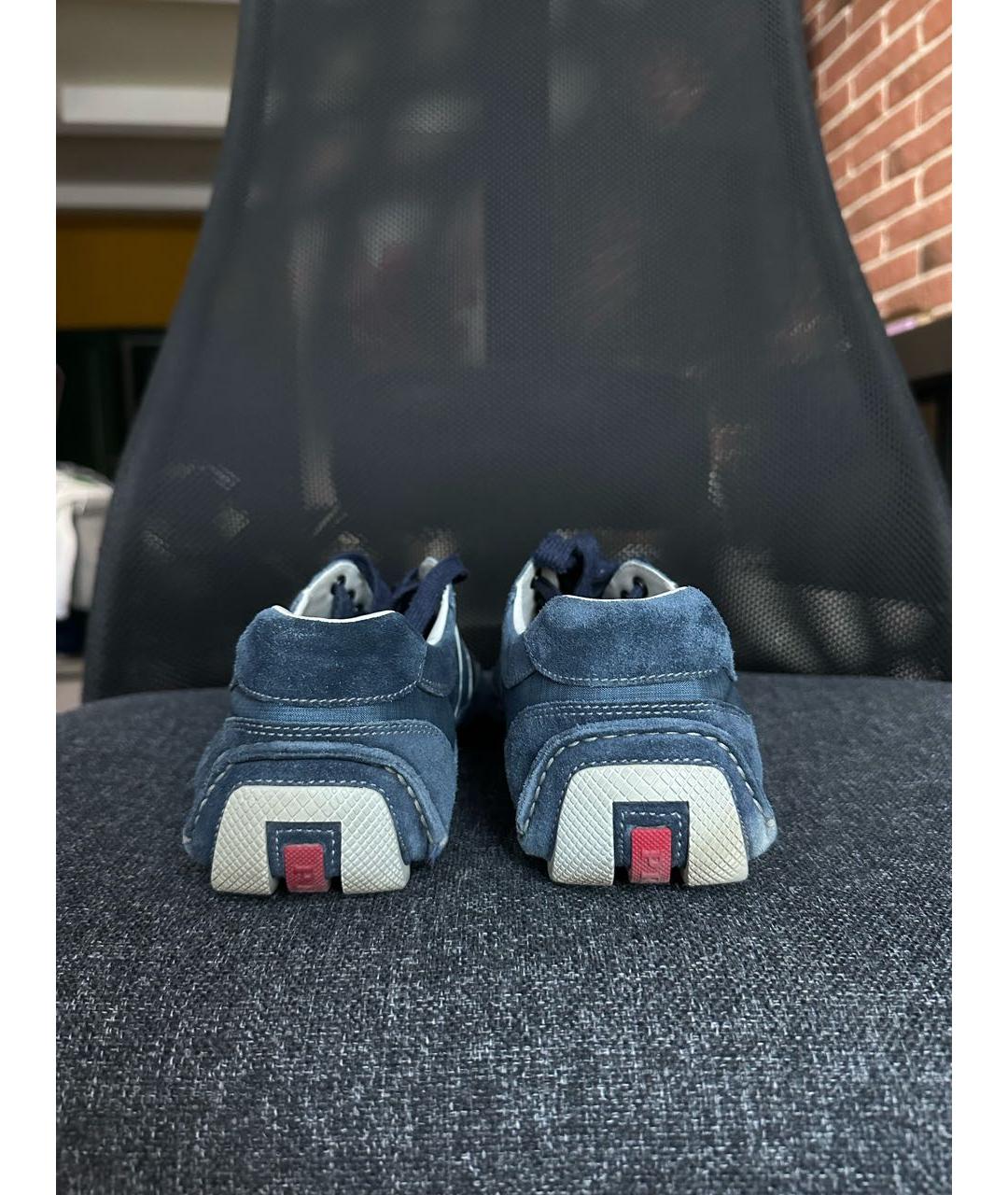 PRADA Темно-синие замшевые низкие кроссовки / кеды, фото 4