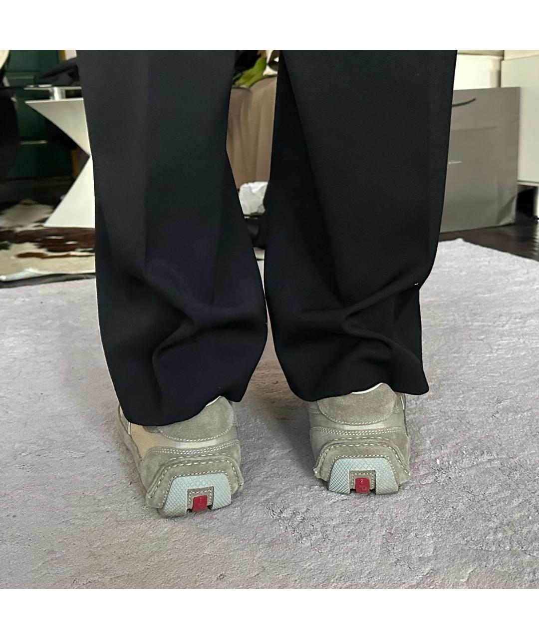 PRADA Бежевые замшевые низкие кроссовки / кеды, фото 5