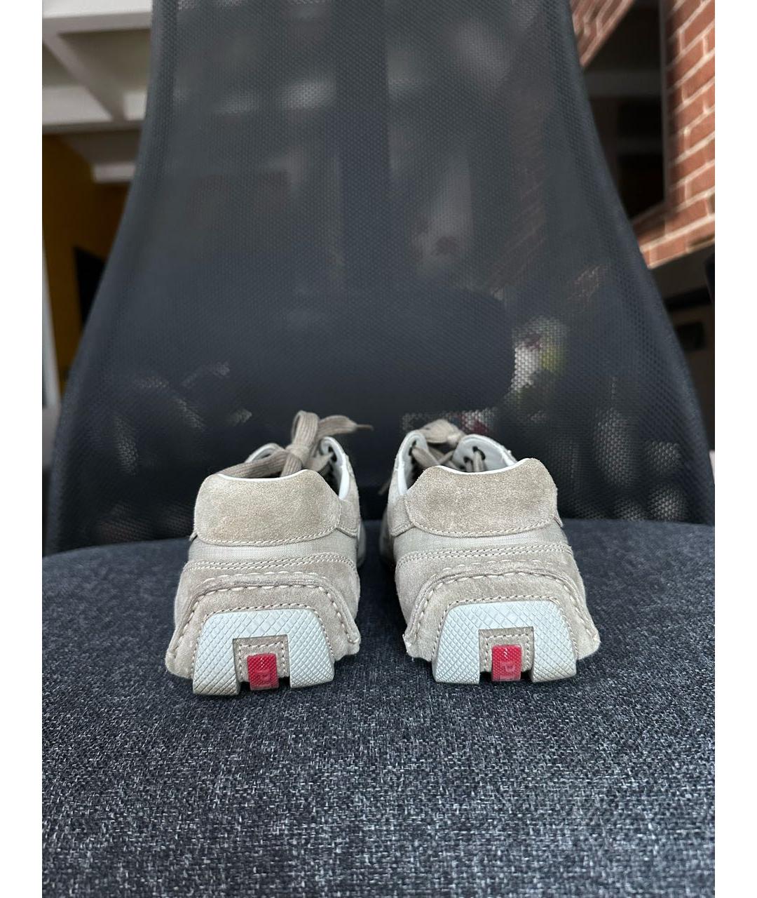 PRADA Бежевые замшевые низкие кроссовки / кеды, фото 4