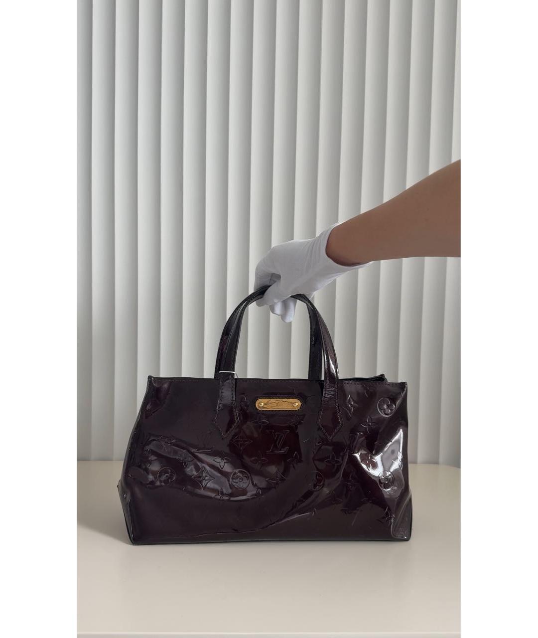 LOUIS VUITTON Бордовая сумка с короткими ручками из лакированной кожи, фото 9