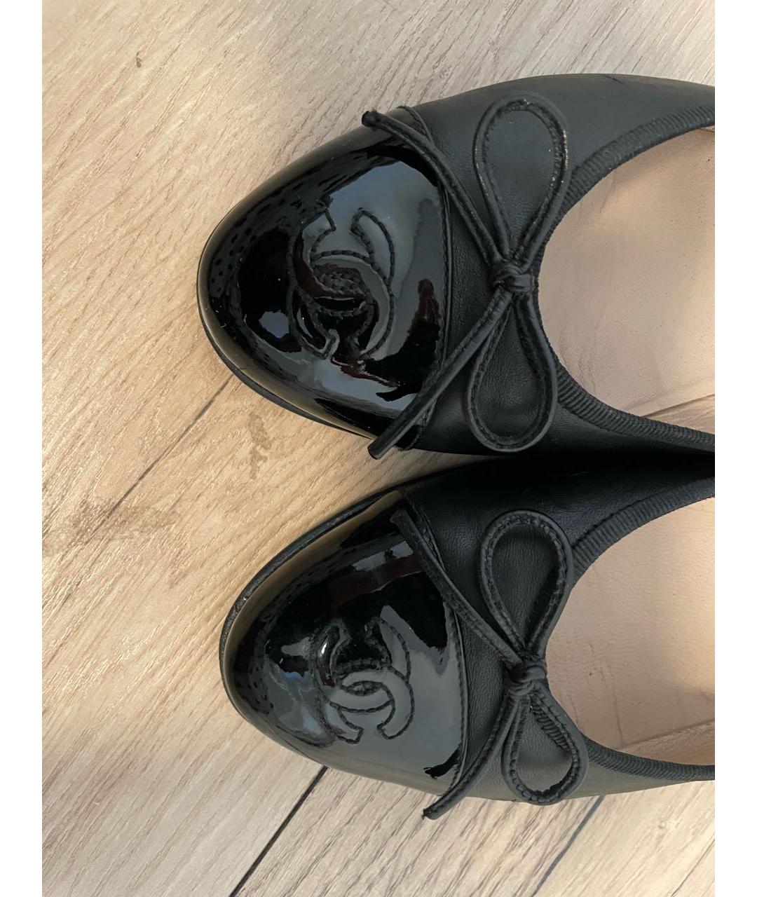 CHANEL Черные кожаные балетки, фото 4