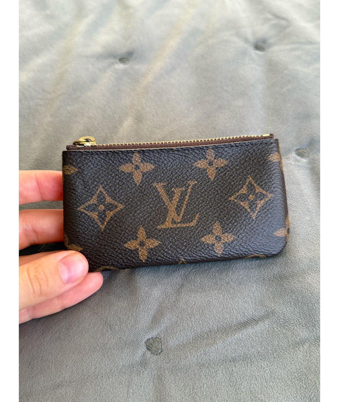 LOUIS VUITTON Коричневая ключница, фото 3