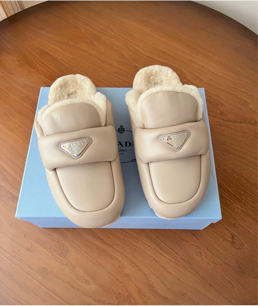 PRADA Бежевые кожаные сабо, фото 4