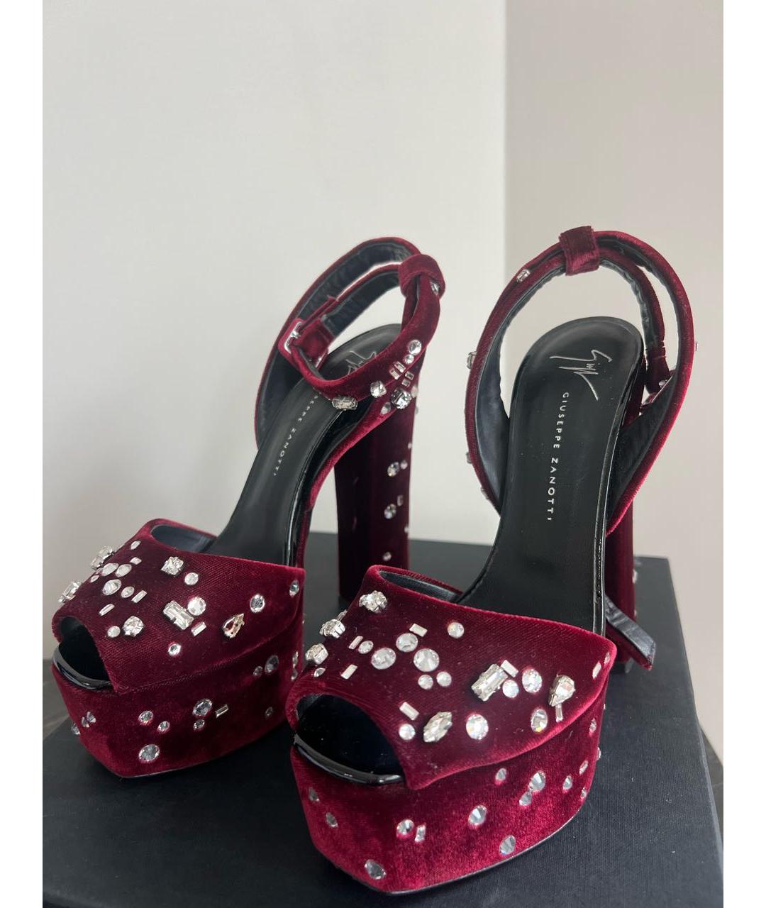 GIUSEPPE ZANOTTI DESIGN Бордовые бархатные босоножки, фото 2