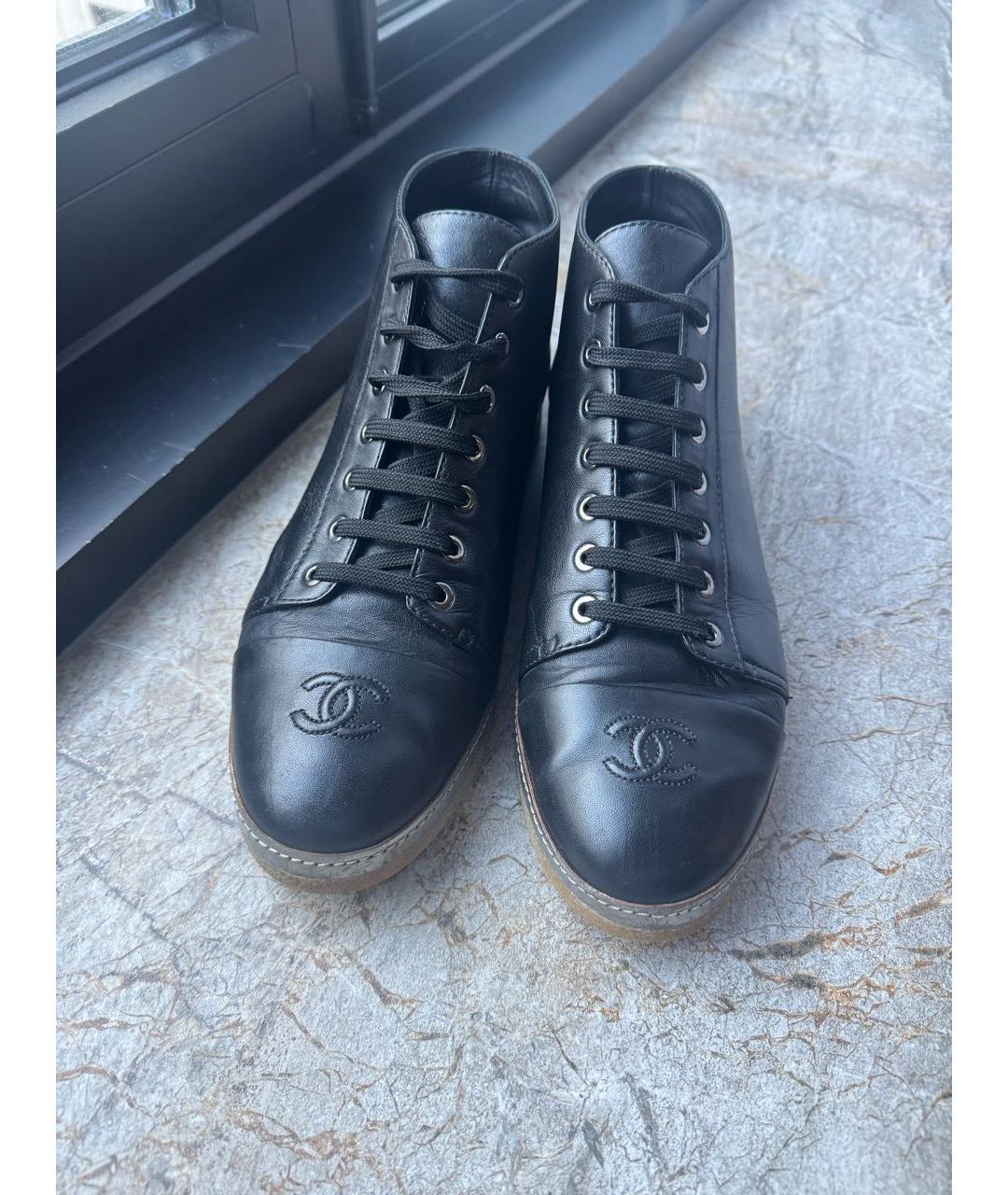 CHANEL Черные кожаные ботинки, фото 2
