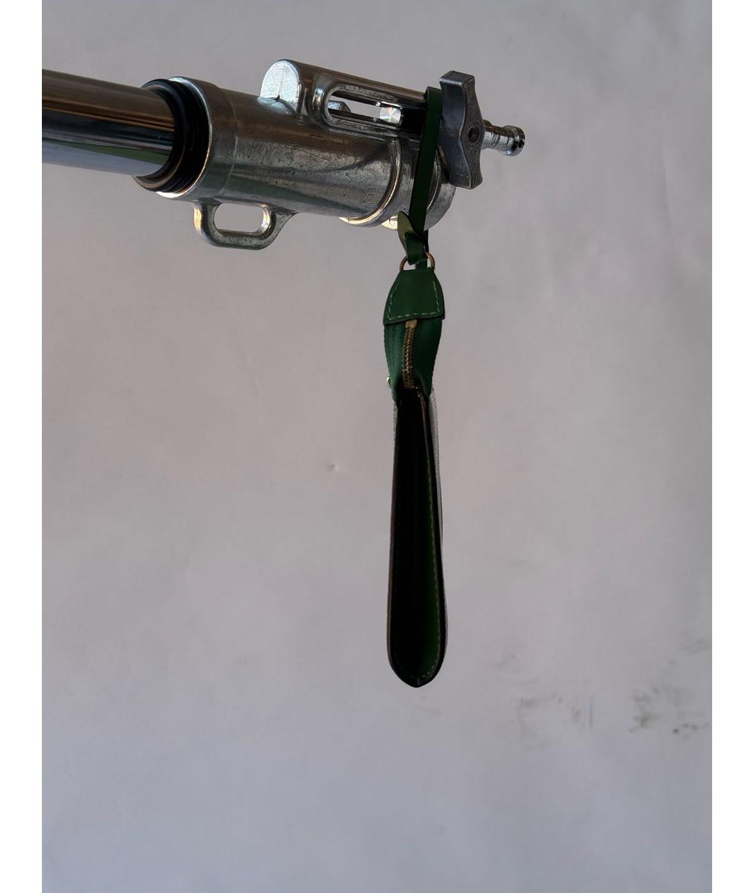 LOUIS VUITTON Зеленая кожаная сумка с короткими ручками, фото 3