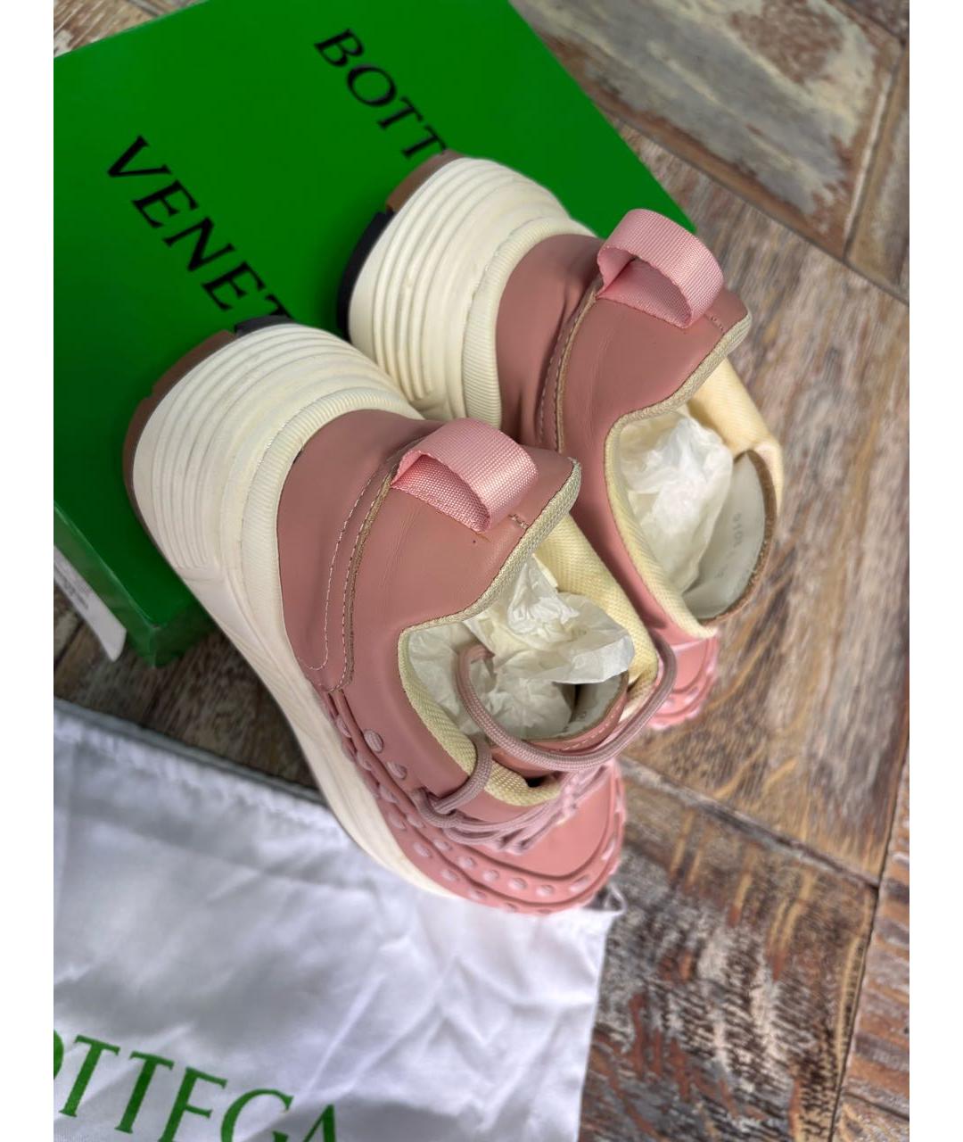 BOTTEGA VENETA Розовые кожаные кроссовки, фото 6