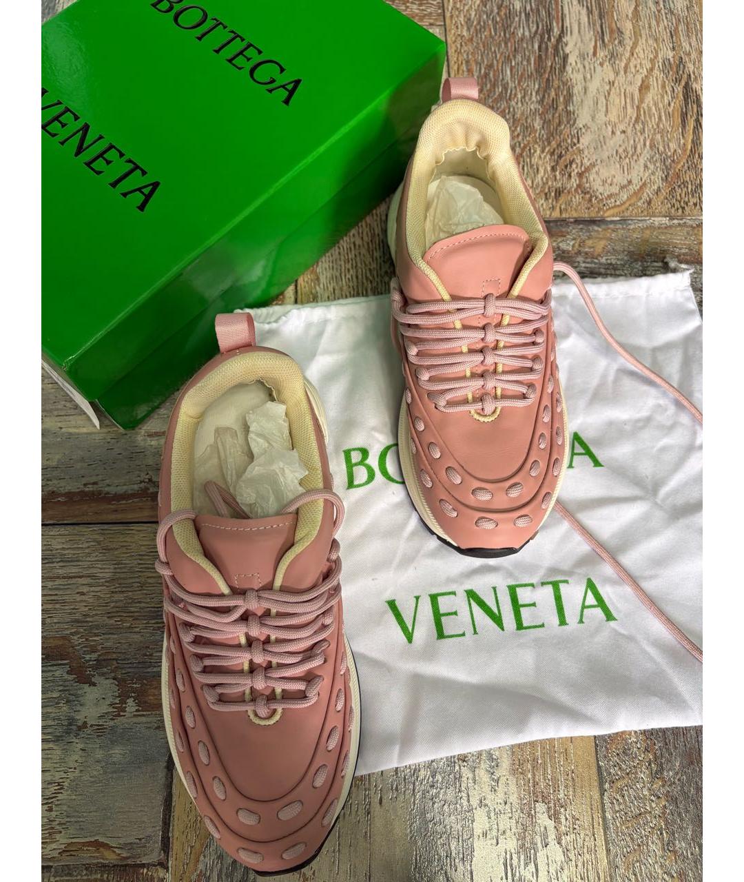 BOTTEGA VENETA Розовые кожаные кроссовки, фото 4
