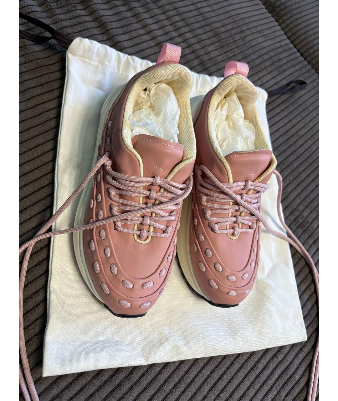 BOTTEGA VENETA Розовые кожаные кроссовки, фото 3